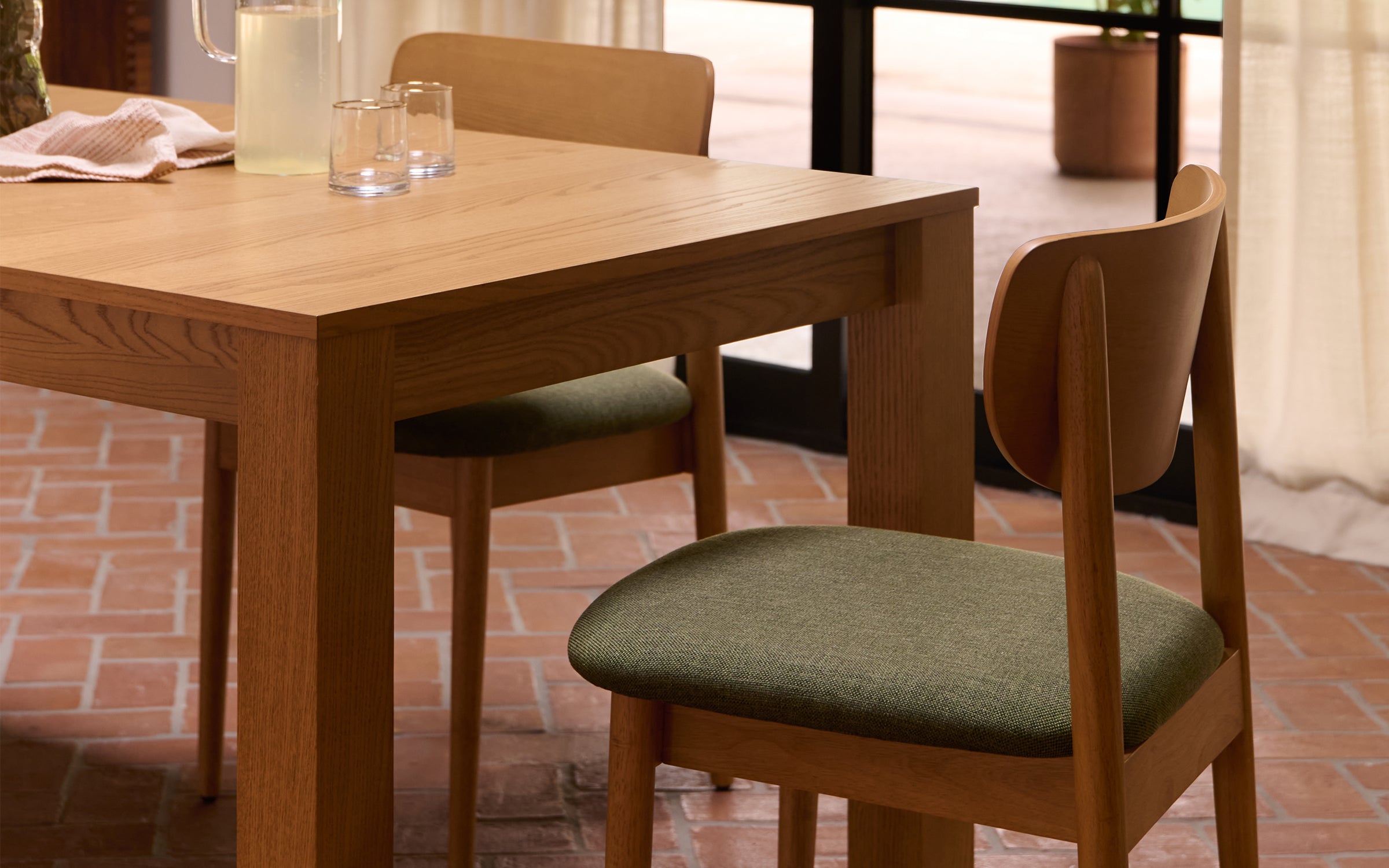 PDPGallery_Harvest_Haiku_Chairs_da2144a2-da26-4cab-9eff-ac805b72678c.jpg